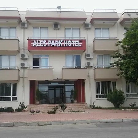 Ales Park 酒店 *
